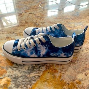 Olivia Miller sneakers